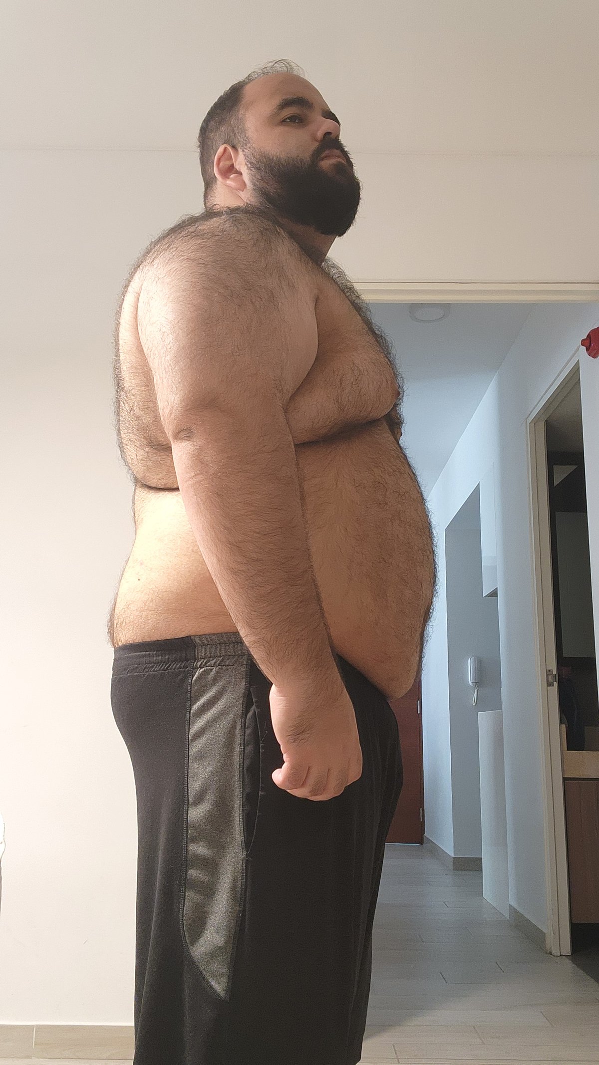 Side profile showing belly — March 2024